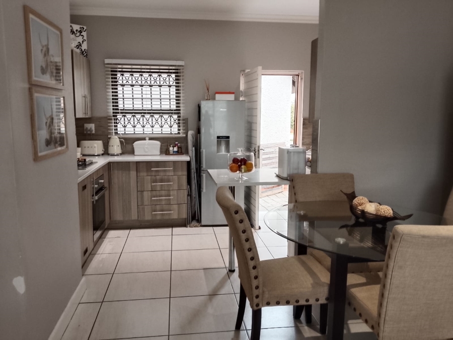 To Let 2 Bedroom Property for Rent in Heuwelsig Free State